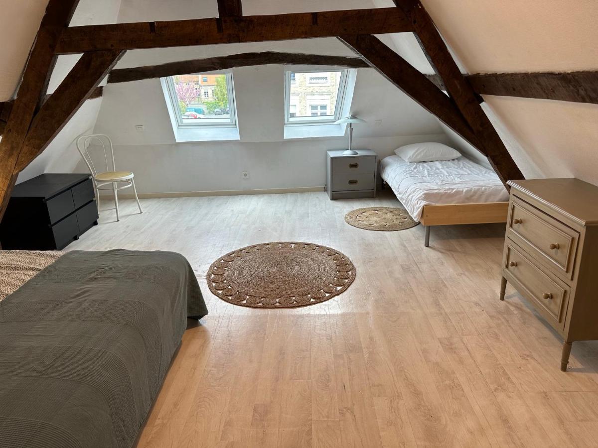 Appartement Duplex Proche De La Gare Et Du Centre Ville Saint-Omer  Exteriör bild